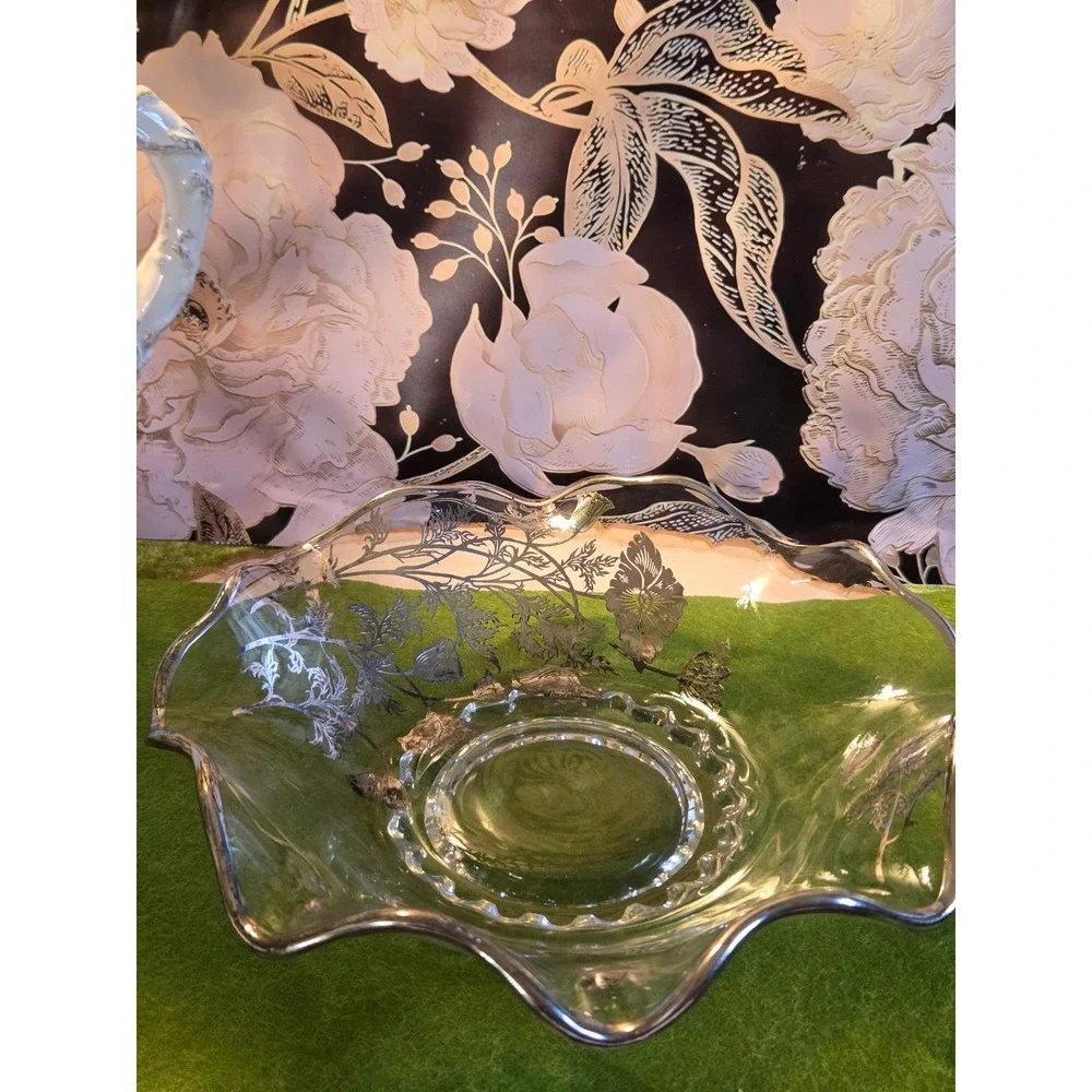 Vintage‎ Silver Overlay Clear Glass Ruffled Floral Poppy Bowl Scalloped Rim